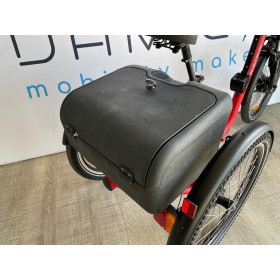 Coffre avec porte amovible