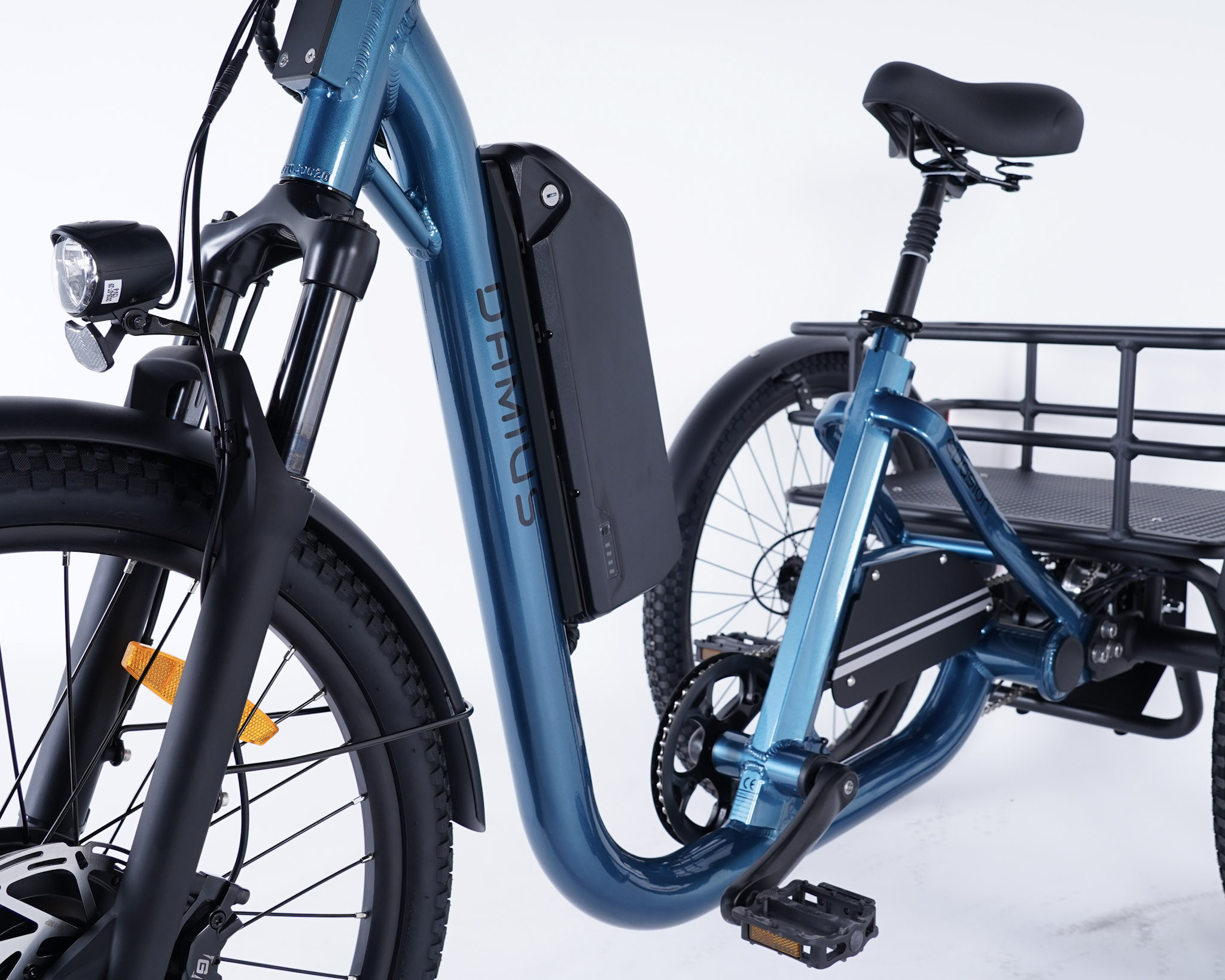 Tricycle adulte électrique Damius EVASION version 24″ pour taille 1m60‑1m90 Tricycle adulte électrique Damius EVASION version 24″ pour taille 1m60‑1m90
