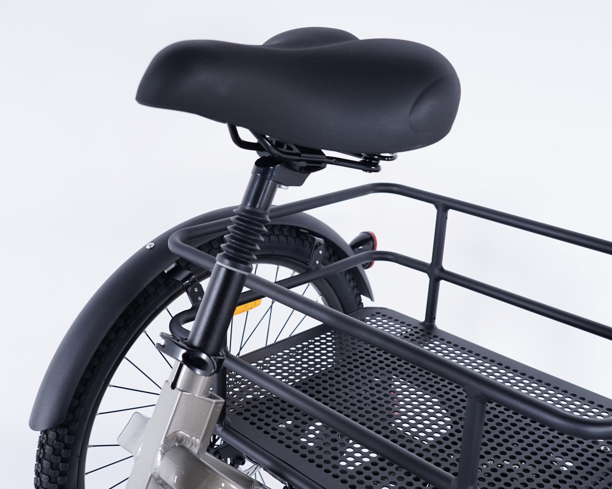 Tricycle électrique Damius EVASION confort suspension avant débattement 100 mm Tricycle électrique Damius EVASION confort suspension avant débattement 100 mm