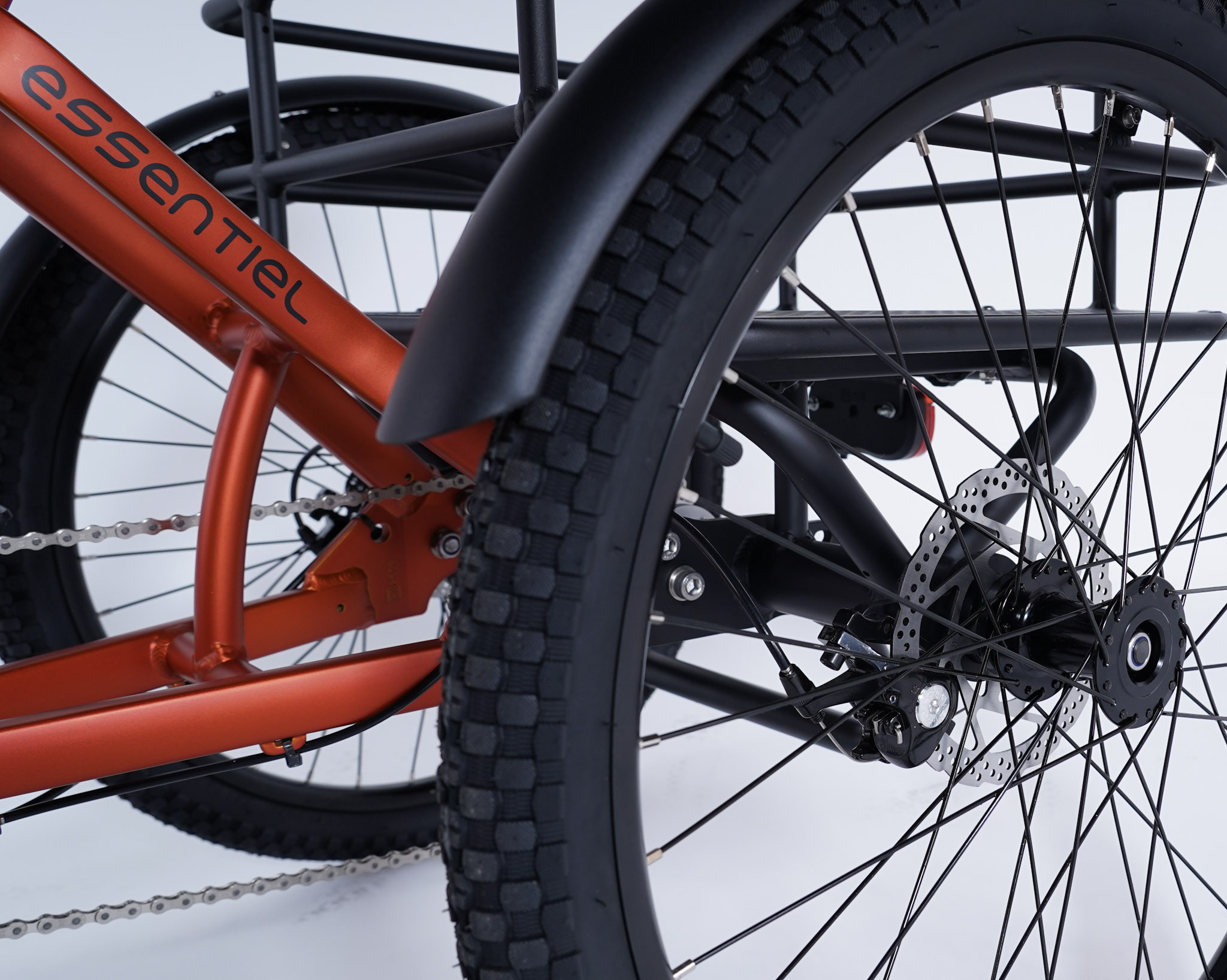 Vélo adulte trois roues Damius ESSENTIEL avec freins à disque avant et arrière