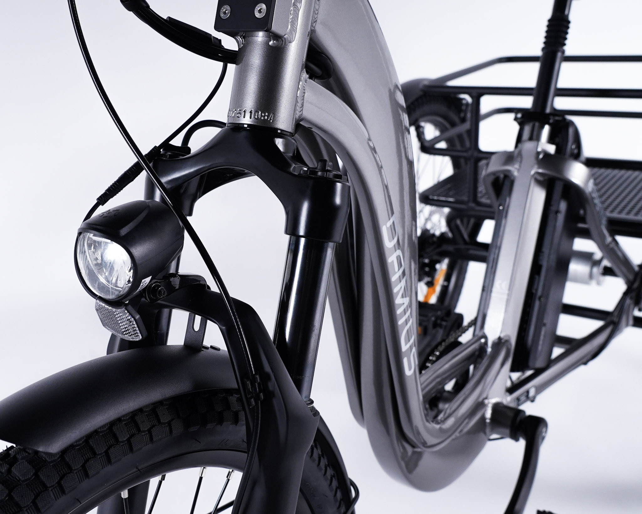 Eclairage tricycle électrique alimenté par la batterie