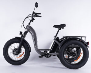 Tricycle Fatbike pour adulte avec assistance &eacute;lectrique au p&eacute;dalage