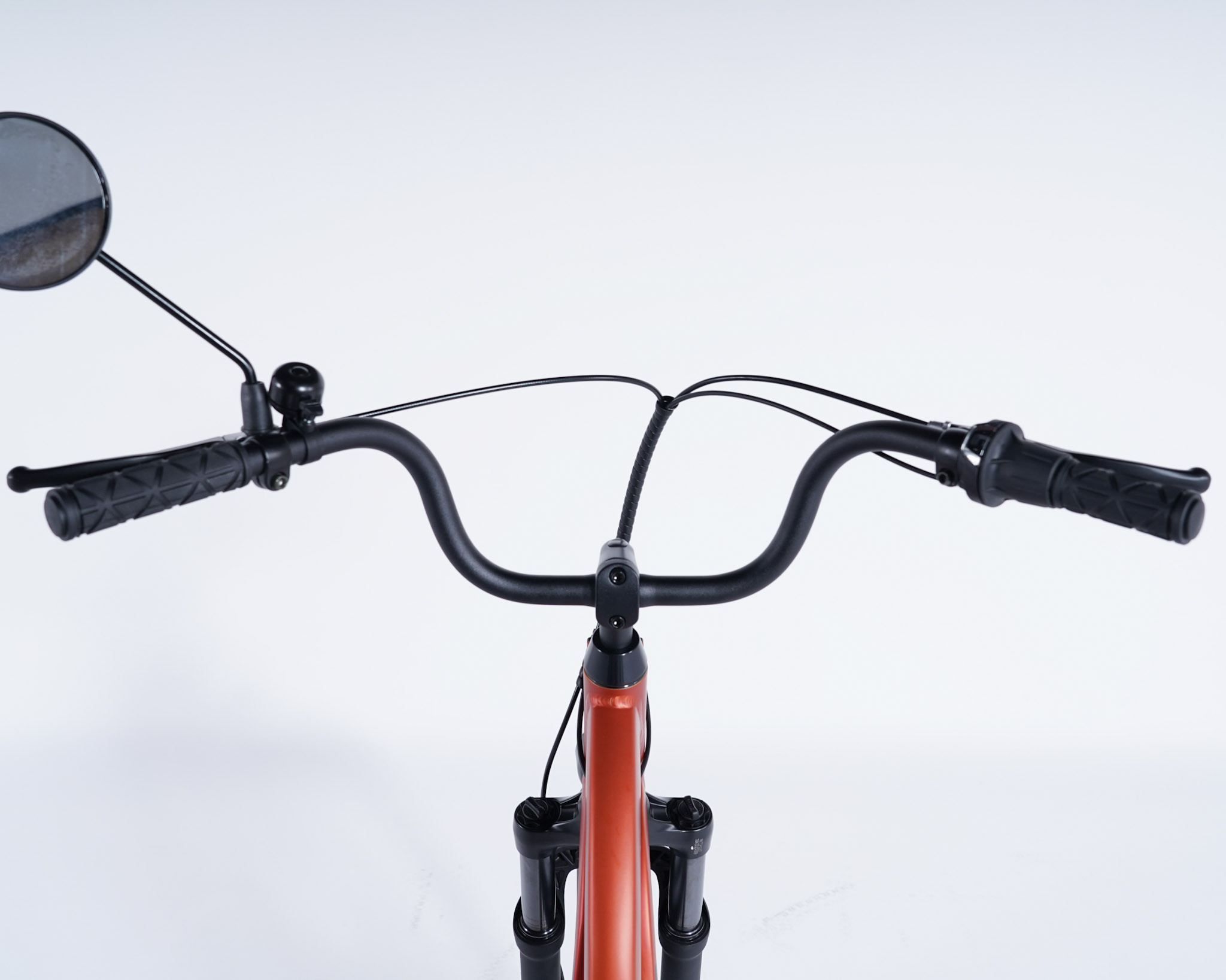 Tricycle adulte non électrique Damius ESSENTIEL poignées ergonomiques et rétroviseur