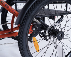 Tricycle adulte non &eacute;lectrique Damius ESSENTIEL orange m&eacute;tallis&eacute; pneus tout chemin